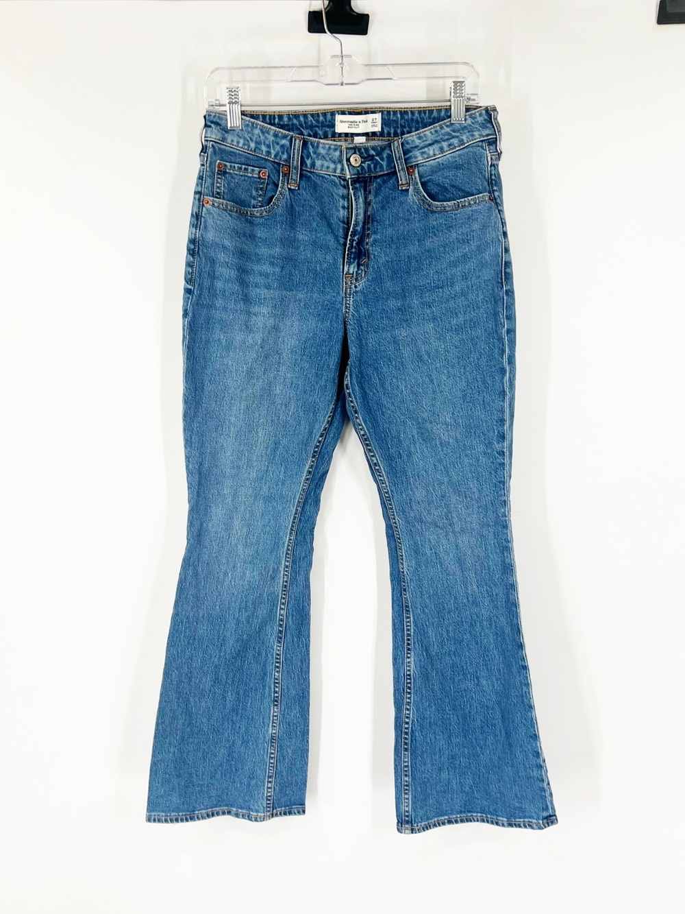 Abercrombie & Fitch Curve Love Mid-Rise Bootcut Jeans